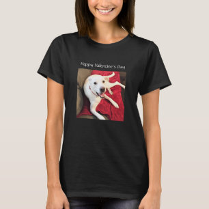 Foto des Niedlichen lächelnden weißen Hundes Valen T-Shirt
