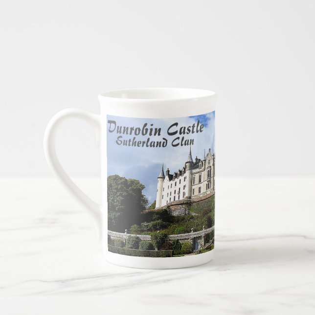 Foto des Sutherland Clans Burg Dunrobin Prozellantasse (Links)