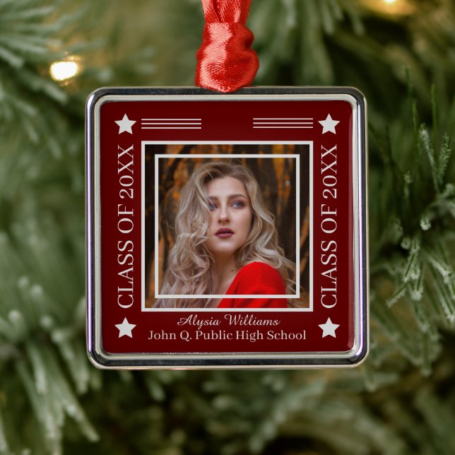 Foto Dk Red | Silver Class of 2023 Abschluss Ornament Aus Metall (Baum)