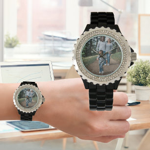 FOTO Ehefrau Kindererziehung Kindererziehung Kinde Armbanduhr