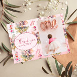 Foto Fairy First Girl's 1. Geburtstag Dankeskarte<br><div class="desc">Mit unserer Foto Fairy First Girl's 1st Birthday Dankeschön Card bedanken Sie sich herzlich. Diese Karte dient als eine angenehme und persönliche Art, Ihre Wertschätzung denjenigen auszudrücken, die diesen besonderen Tag mit Ihrem Kleinen feierten. Passen Sie diese Dankeschön-Karte mit einem Foto vom ersten Geburtstag Ihres Mädchens an und fügen Sie...</div>