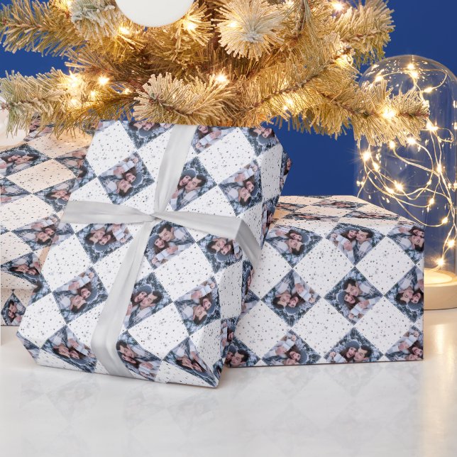 Foto-Farbabgleich von Sternen und Schneemuster Geschenkpapier (Feiertage)