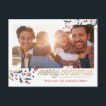 Foto | Frohe Weihnachten Postkarte<br><div class="desc">Diese skurrile und festliche Weihnachtspost-Karte bietet ein Foto Rahmen,  Winterbeeren und sagt Frohe Weihnachten und Glück Neues Jahr! Fügen Sie ein zweites Foto,  Ihre Rücksendeadresse und eine vorgedruckte benutzerdefinierte Nachricht hinzu,  die Ihnen das einfache und schnelle Verschicken von Urlaubskarten ermöglicht.</div>