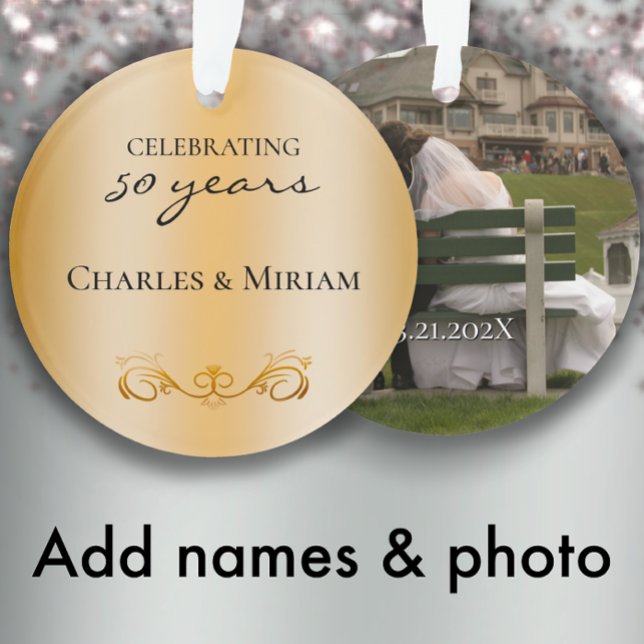 Foto für Couple's Names 50th Wedding Anniversary Ornament (Add couple’s names and photo for a beautiful Christmas ornament wedding anniversary keepsake gift.
)