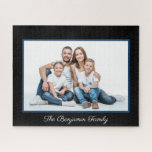 Foto für Kinder in Familienfamilien personalisiere<br><div class="desc">Custom Family Children Kids Foto Das Puzzle Jigsaw ist ideal für Familienspass und Spiele. Es hat eine schöne elegante Grenze. Ersetzen Sie das Foto durch Ihr Foto. Schreiben Sie Ihren Namen oder Ihre Informationen. Ihr Foto kann mit einer oder mehreren Personen auf dem Foto sein oder mit Ihrem Lieblingshund oder...</div>