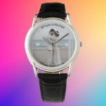 Foto für Männer anpassen Geschenke zum 50. Jahrest Armbanduhr<br><div class="desc">Männer-Foto anpassen 50 Jahre Jubiläum Geschenke Das Bild zeigt eine personalisierte Männer-Uhr, sorgfältig erstellt, um ein unvergessliches Jubiläumsgeschenk für Ihren geliebten Mann. Dieses exquisite Uhrwerk vereint Eleganz und Eleganz und macht es zu einem bemerkenswerten Accessoire, das seine Aufmerksamkeit erwecken wird. Die Uhr ist ein Symbol für Ihre anhaltende Liebe und...</div>