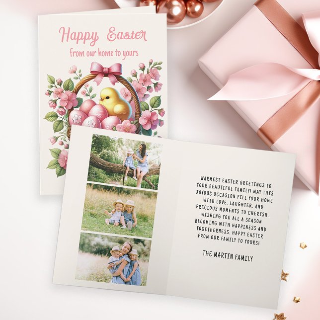 Foto für Vintage Korbgewächse Feiertagskarte (Cute Easter greeting card with an adorable yellow chick in a basket of eggs. Personalized w/ photos)