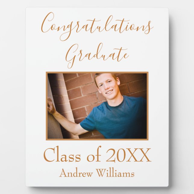 Foto Graduate Class of 20XX Brown and White Invi Fotoplatte (Vorderseite)