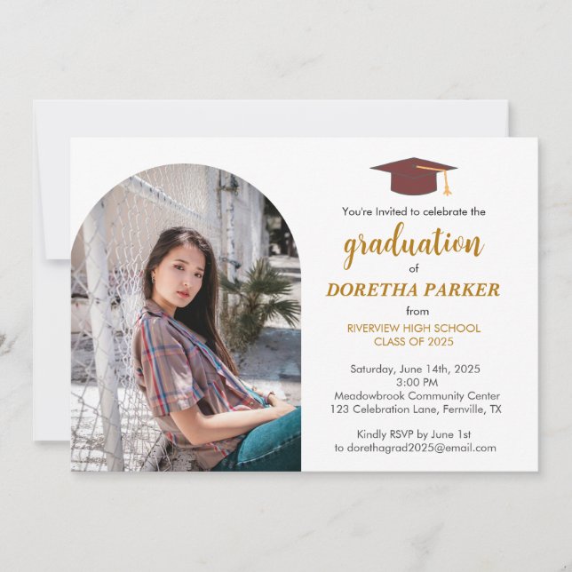 Foto Graduation Party Elegantes Gold-Script-Design Einladung (Vorderseite)