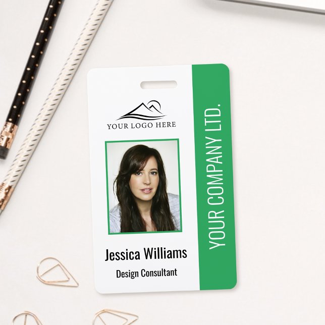 Foto "Grüne Mitarbeitersicherheit" für das Logo "B Ausweis (Von Creator hochgeladen)