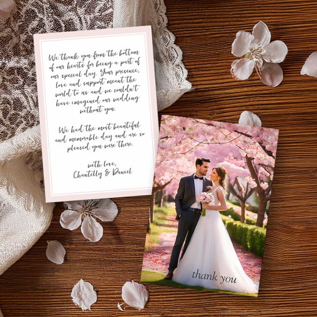 Foto Hochzeit Rosa und Weiß Dankeskarte (Wedding photo handwritten typography thank you card by Darling & May)