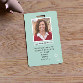 Foto-Identifizierungszeichen auf dem Schreibtisch  Ausweis