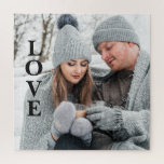 Foto LIEBE Typografie Keepake<br><div class="desc">L-O-V-E schrieb über dieses lustige Rätsel. Die perfekte Aktivität für Sie und diesen besonderen Menschen. Ein perfektes Geschenk für diesen schwer zu kaufenden Menschen in deinem Leben.</div>