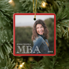 Foto MBA Grad Name Roter Abschluss Keramikornament