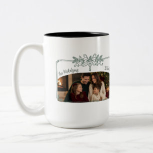 Foto Moderne Minimalistische Weihnachtsbotanik Zweifarbige Tasse
