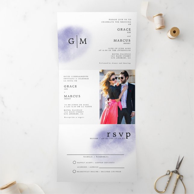 Foto Monogram Bilingual Wedding Blue Dreifach Gefaltete Einladung (Innenseite)