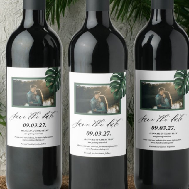 Foto Monstera Tropical Palm Leaf Save the Date Weinetikett (Von Creator hochgeladen)