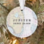 Foto Nautical 2-seitige Jupiter FL Ornament<br><div class="desc">Eine Seite zeigt das offizielle Navigationsdiagramm für Jupiter und Umgebung (Nr. 11460, ca. 2016) und die anderen Bilder, die Sie anzeigen möchten. Das ist ein großartiges Erinnerungsgeschenk für Ihr Foto - ideal für Ihren Weihnachtsbaum ODER um Ihren Rückspiegel zu halten! Der Breiten- und Längenpunkt zu einer lokalen Sehenswürdigkeit, die jeder...</div>