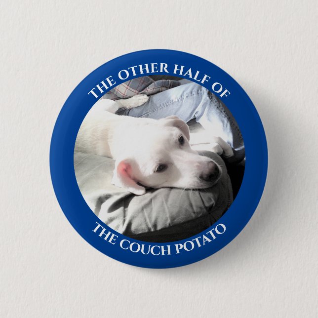 Foto Niedlicher weißer Welpenhund mit Vater blau Button (Vorderseite)