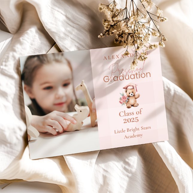Foto Pink Preschool Teddy Bären Abschluss Ankündigung (Von Creator hochgeladen)