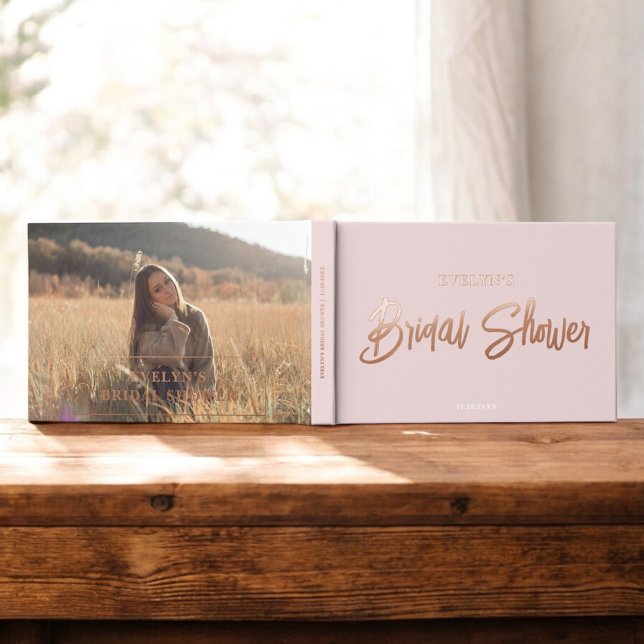 Foto Pinselschrift Elegantes rosa Brautparty Gästebuch (Von Creator hochgeladen)