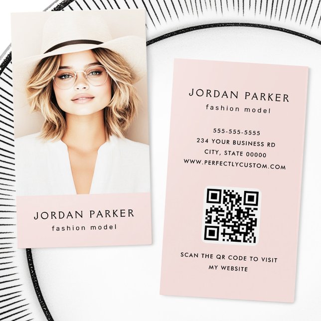 Foto QR-Modelmodell rosa Visitenkarten (Photo QR code fashion model pink business cards)