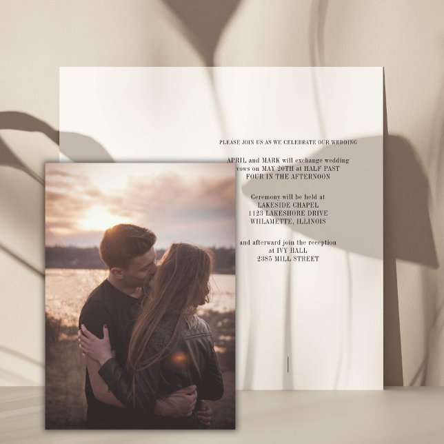 Foto Romance Wedding Einladung (Romantic wedding or engagement photo with simple invitation on reverse.)