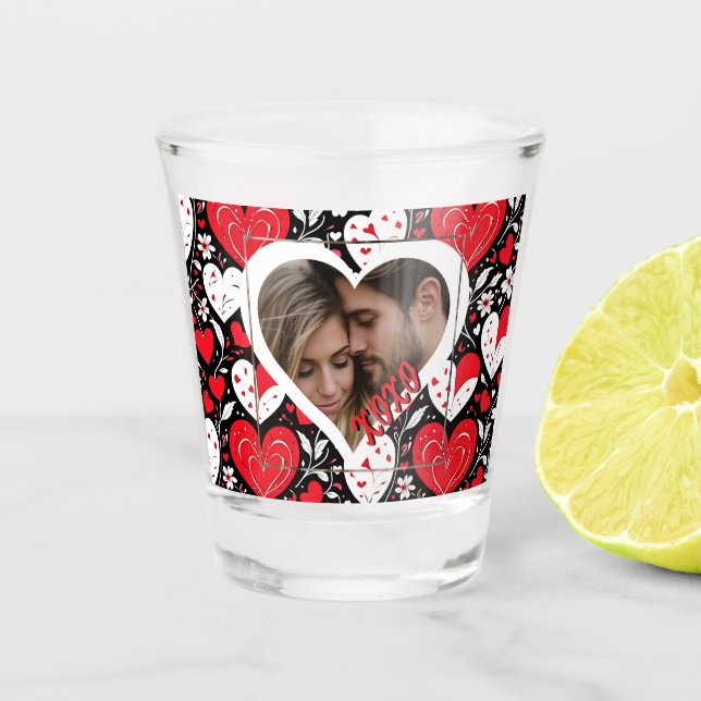 Foto "Rotes, Schwarzes und Weiß Herz und Blume" Schnapsglas (Vorderseite)