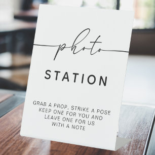 Foto Station Minimalistische Hochzeitsschrift Sockelschild