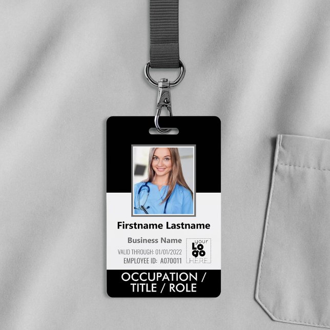 Foto, Strichcode, Personalname und Logo Schwarzes  Ausweis (Von Creator hochgeladen)