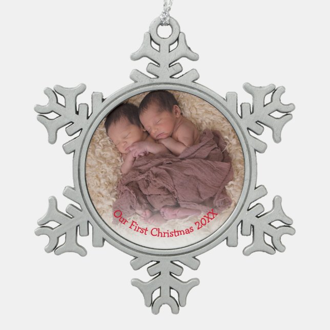 Foto Twins Red Babys Erste Weihnachten Schneeflocken Zinn-Ornament (Vorderseite)