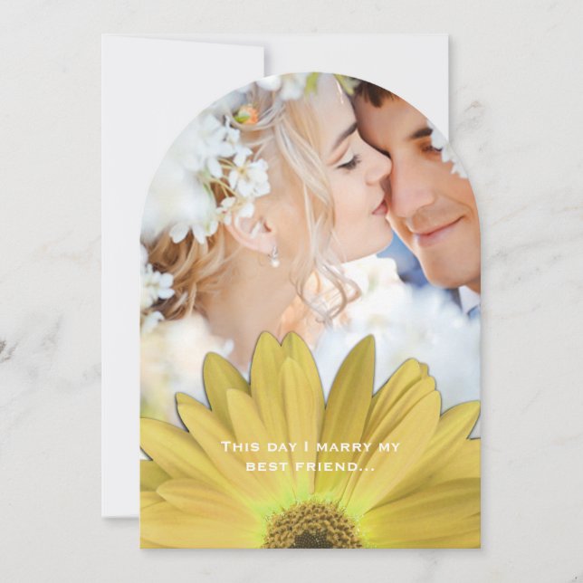 Foto Vintag Damask Yellow Gerber Daisy Wedding Einladung (Vorderseite)