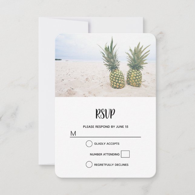 Foto von 2 Ananas am Strand RSVP Karte (Vorderseite)