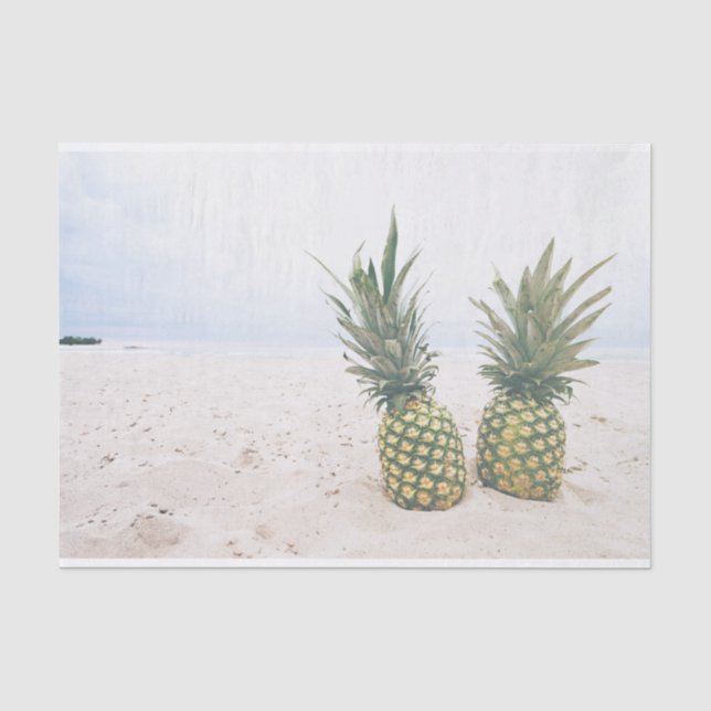 Foto von 2 Ananas am Strand Seidenpapier (Vorderseite)