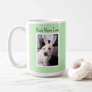 Foto von einem Hund mit Hasenohren Beste Mama über Kaffeetasse