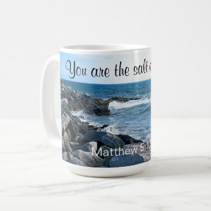 Foto von Ocean Salt of the Earth Bibelvers Kaffeetasse