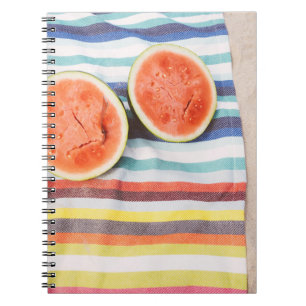Foto von Wassermelonenscheiben in Scheiben Notizblock