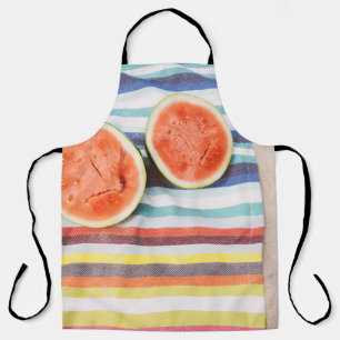 Foto von Wassermelonenscheiben in Scheiben Schürze