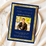Foto zum Geburtstag des Navy Blue Einladung<br><div class="desc">Eine elegante,  moderne,  einfache Geburtstagseinladung. Marineblau mit vergoldeten Imitaten dekoriert. Personalisieren und fügen Sie einen Namen und Details des Fotos hinzu. Goldener Text.</div>