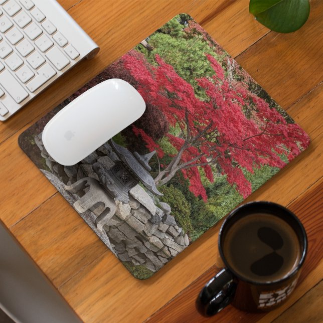 Foto zum japanischen Garten Pond Lantern und Rote  Mousepad (In Situ)