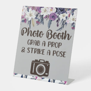 Fotobooth Grab a Prop Gothic Floral Wedding Sockelschild