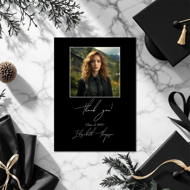 FotoCollage Eleganter Schwarz-Weiß-Abschluss Dankeskarte (Photo Collage Elegant Black and White Graduation Thank You Card)