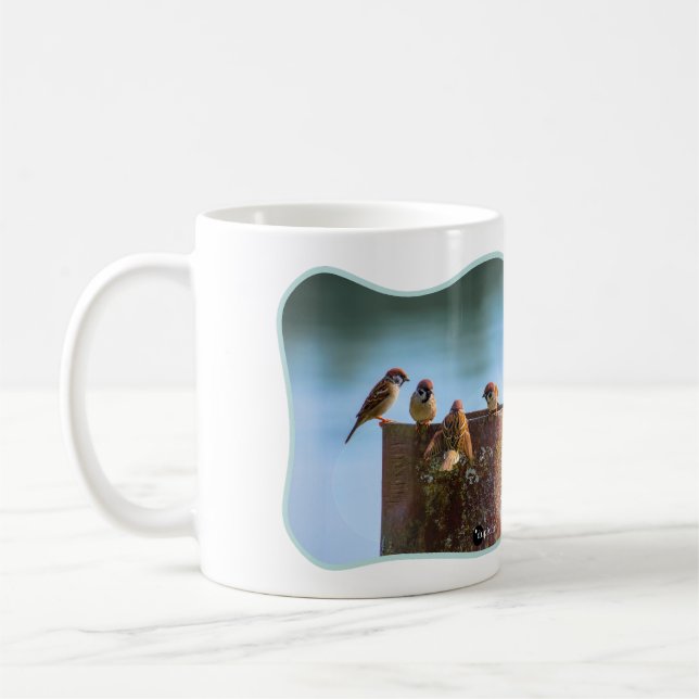 Fotodesign Spatzen-Meeting geschwungen umrandet Kaffeetasse (Links)