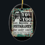 Fotograf - Funny Vintag Retro Keramik Ornament<br><div class="desc">Fotograf Vintage Werbung in Türkis,  Aqua,  Rot und Schwarz. Künstlerisch,  lustig,  farbenfroh und lustig,  es macht ein tolles Geschenk und bringt dem Empfänger sicherlich Lächeln und Lachen.</div>