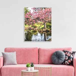 Fotografischer Druck von rosa Kirschblüten und Tei Leinwanddruck