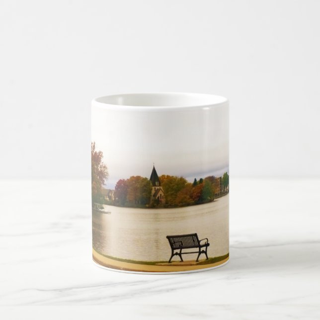 Fowler Lake im Herbst, WI Kaffeetasse (Mittel)