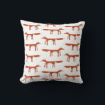 Fox Kissen<br><div class="desc">Ein Muster orangefarbener Füchse auf weißem Hintergrund. Ideal für diejenigen,  die Waldtiere,  Tiere und Tiere Liebe. Originelle Kunst von Nic Squirrell.</div>