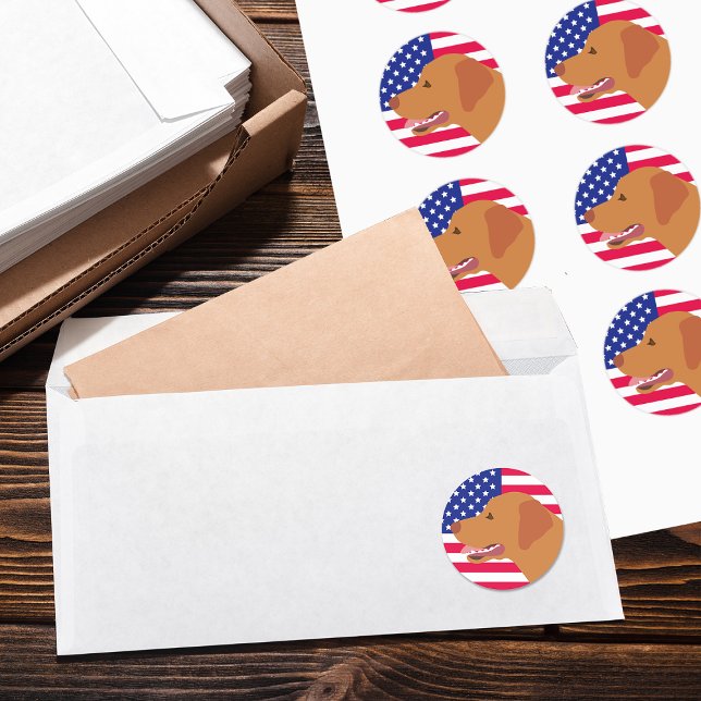 Fox Red Labrador Profil US-Flagge Runder Aufkleber (Fox Red Labrador Profile US Flag Stickers for Labrador Owners in the US.  Sweet expression of Lab.)