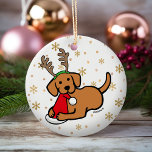 Fox Red Labrador und Santa Christmas Cartoon Keramik Ornament<br><div class="desc">Fox Red Labrador und Weihnachten Cartoon Ornament für Hundefreunde! Whimsy und niedlich Labrador Retriever Cartoon von Naomi Ochiai aus Japan erstellt. Große Geschenke für Hundefreunde, die Liebe Labrador Retriever Hunde! Fox Red Labrador kaut den Hut des Weihnachtsmanns. Die sonnige und skurrile Weihnachtslandschaft für die Urlaubssaison. Sie können Text und mehr...</div>