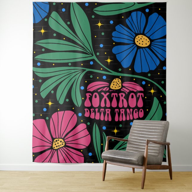 Foxtrot Delta Tango Blume Boho Wandteppich (Beispiel)